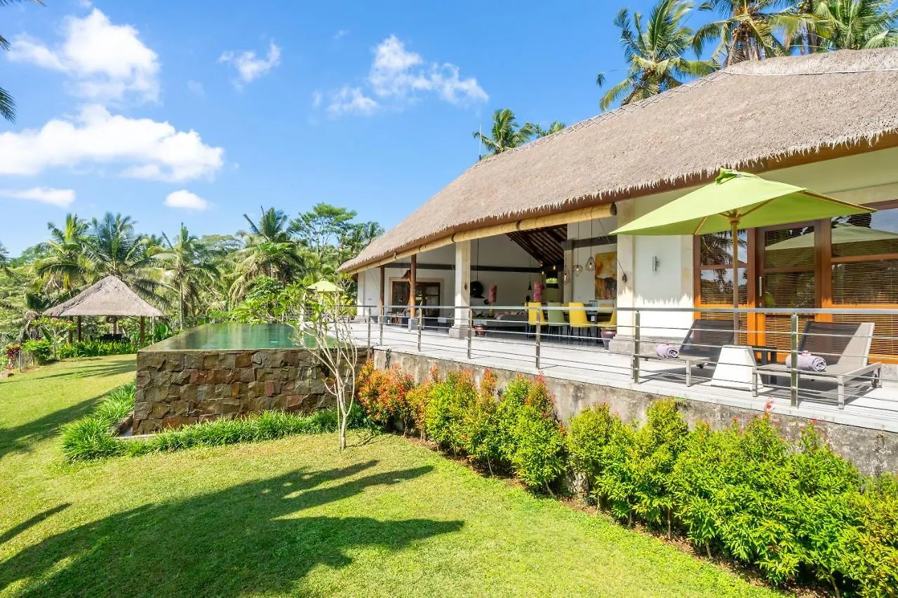 Villa Themma Jungle - Sumptuous 3Br Luxury Villa With Majestic Jungle View North Of Ubud Indonesia