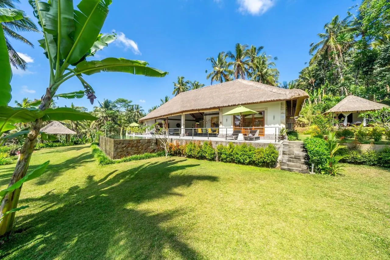 Villa Themma Jungle - Sumptuous 3Br Luxury Villa With Majestic Jungle View North Of Ubud
